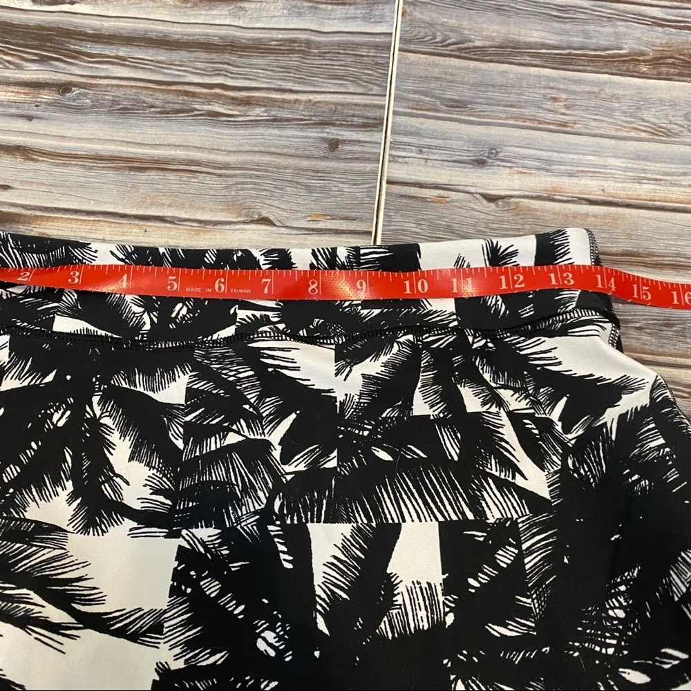 Fabletics Cora Tropical Printed Compression Penci… - image 7